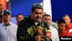 El presidente de Venezuela, Nicolás Maduro, se dirige a sus seguidores durante un acto en Caracas, el 23 de enero de 2024.