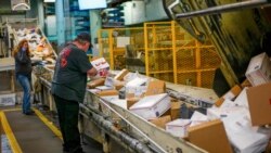 EE.UU.: Servicio Postal posterga cambios en medio de denuncias