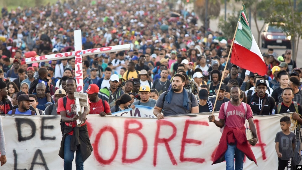 México disuelve caravana de migrantes