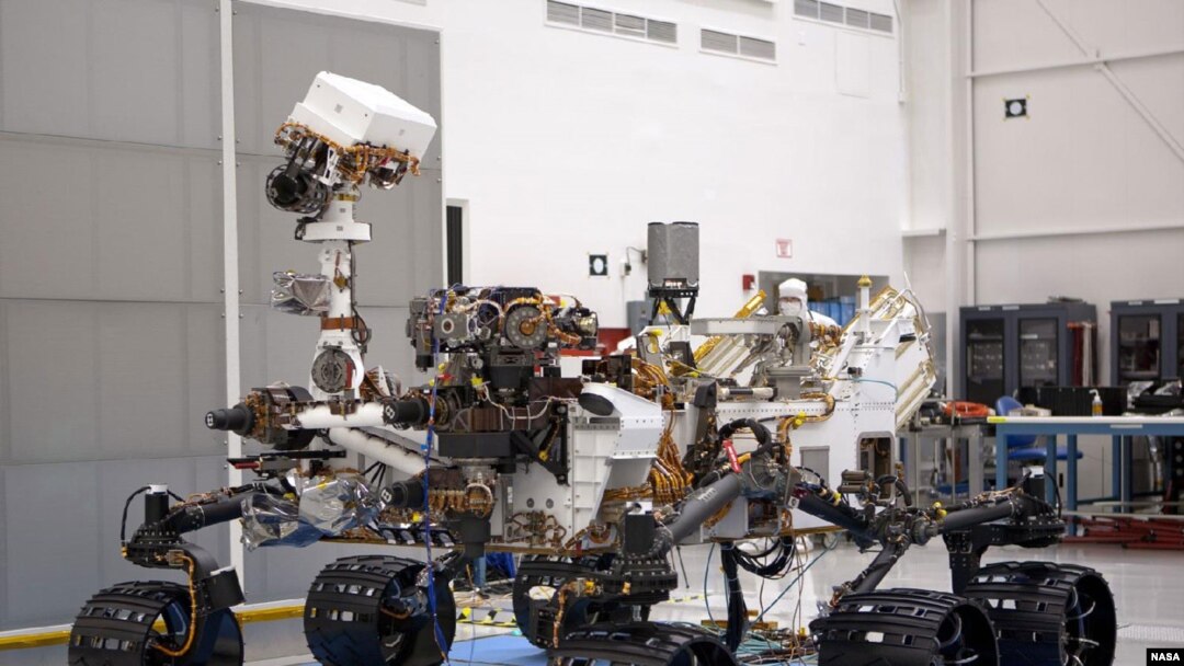 El punto medio exacto del viaje del Curiosity de la Tierra a Marte será alcanzado este domingo 1º de abril de 2012.