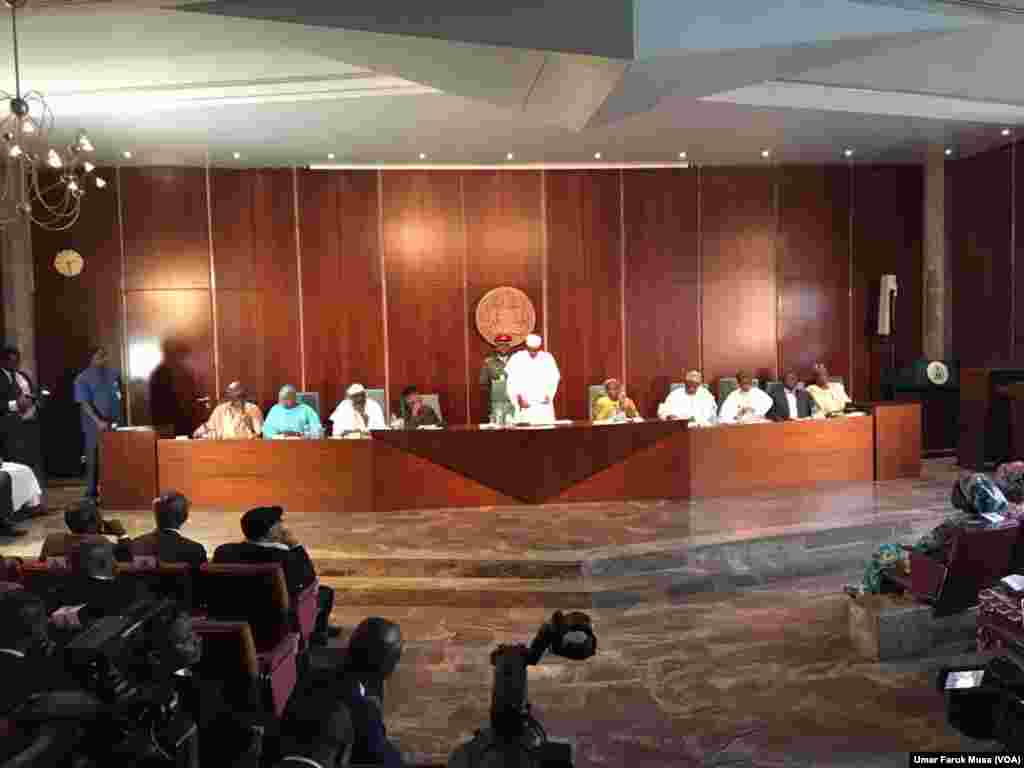 CHIBOK: Buhari da 'yan matan Chibok