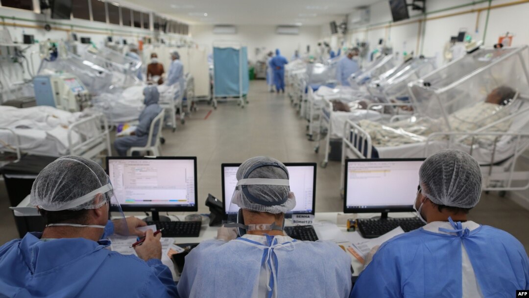 Vista de la Unidad de Cuidados Intensivos que trata a pacientes de COVID-19 en el hospital Gilberto Novaes, en Manaus, Brasil, el 20 de mayo de 2020.