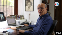 Carlos Fernando Chamorro en su casa en Managua. Foto Houston Castillo, VOA