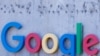 Logo dari raksasa teknologi Google terlihat di pintu masuk salah satu gedung perusahaan itu di San Diego, California, pada 9 Oktober 2024. (Foto: Reuters/Mike Blake)