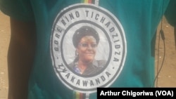 FILE: Chinhoyi University students wearing T-shirts donated by First Lady Grace Mugabe