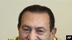 Egyptian President Hosni Mubarak (file)