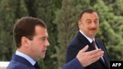 Дмитрий Медведев и Ильхам Алиев. Архивное фото.