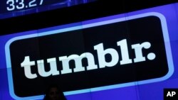 Logo Tumblr di Nasdaq, New York, 11 Juli 2013.