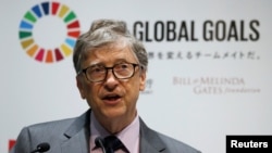 ARCHIVO - Bill Gates, copresidente de la Fundación Bill y Melinda Gates, asiste a una conferencia de prensa en Tokio, Japón, el 9 de noviembre de 2018.