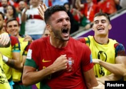 Pemain Portugal Gonçalo Ramos (21 tahun) menjadi bintang setelah mencetak tiga gol dalam pertandingan melawan Swiss.