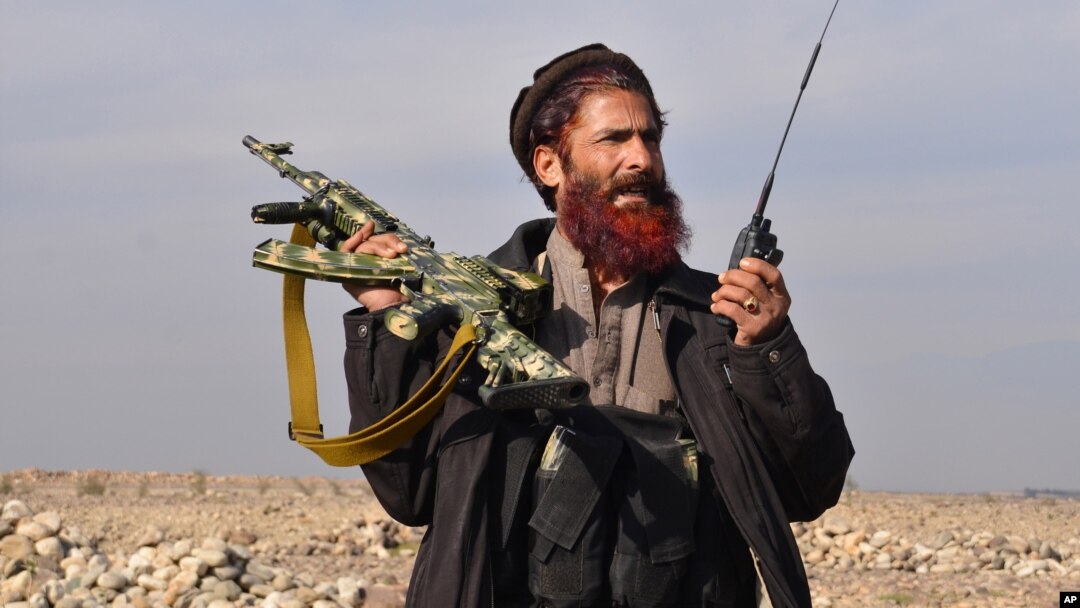 Nangarhor viloyatida "Islomiy davlat" ga qarshi kurashayotgan afg'onlar 
