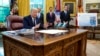 Presidenti Trump nënshkruan urdhërin ekzekutiv për kompanitë e mediave sociale