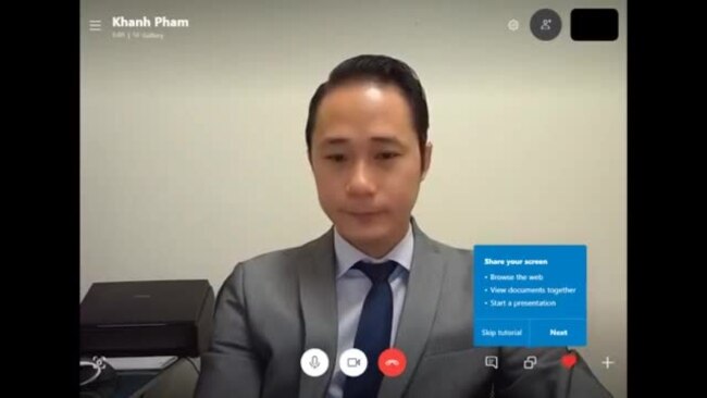  Mỹ có thể ngưng miễn lệ phí các dịch vụ di trú, quốc tịch 