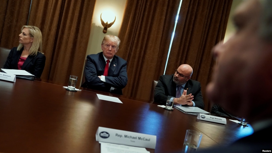 U.S. President Donald Trump meets with members of Congress and U.S. law enforcement, discussing crime and immigration issues, specifically the MS-13 gang, at the White House in Washington, Feb. 6, 2018. 