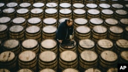 Ilustracija: Burad sa viskijem kompanije "Bardstown Bourbon". (Photo: AP/ Business Wire)