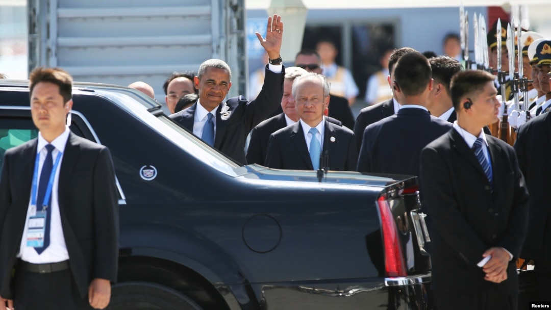 Tổng thống Hoa Kỳ Barack Obama đến sân bay quốc tế Tiêu Sơn để tham dự Hội nghị thượng đỉnh G20 ở Hàng Châu, tỉnh Chiết Giang, Trung Quốc, ngày 03 tháng 09 năm 2016.