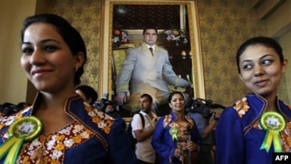 Katta eshakli turkman ayollari Katta eshakli turkman ayollari