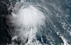 La temporada de tormentas del Atlántico, que se extiende hasta noviembre, podría ser una de las más intensas este año, y el Centro Nacional de Huracanes de EE. UU. predice hasta 25 tormentas con nombre. Laura es la duodécima hasta ahora.