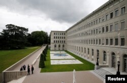 The United States will use the World Trade Organization in Geneva, Switzerland, to settle a dispute with China over Chinese tariffs on the 11 key raw materials.