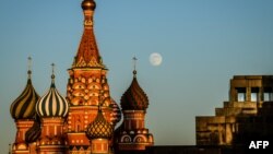 Cathédrale Saint-Basile sur la place rouge à Moscou, 28 mai 2018.