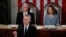 El secretario general de la OTAN, Jens Stoltenberg durante una sesión conjunta del Congreso de Estados Unidos junto al vicepresidente Mike Pence y la líder de la Cámara de Representantes, Nancy Pelosi, el 3 de abril del 2019.