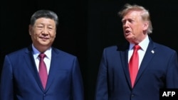 唐纳德·特朗普总统与中国国家主席习近平一同抵达华盛顿特区的国家档案馆进行参观。(2026年9月25日)