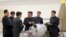 朝鲜领导人金正恩视察核设施 - 朝鲜官方的朝中社提供的为标明日期的照片