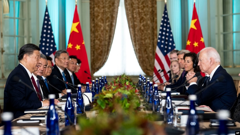 美国总统拜登和中国国家主席习近平在加州旧金山以南伍德塞德镇历史悠久的费罗丽庄园举行峰会。(2023年11月15日)