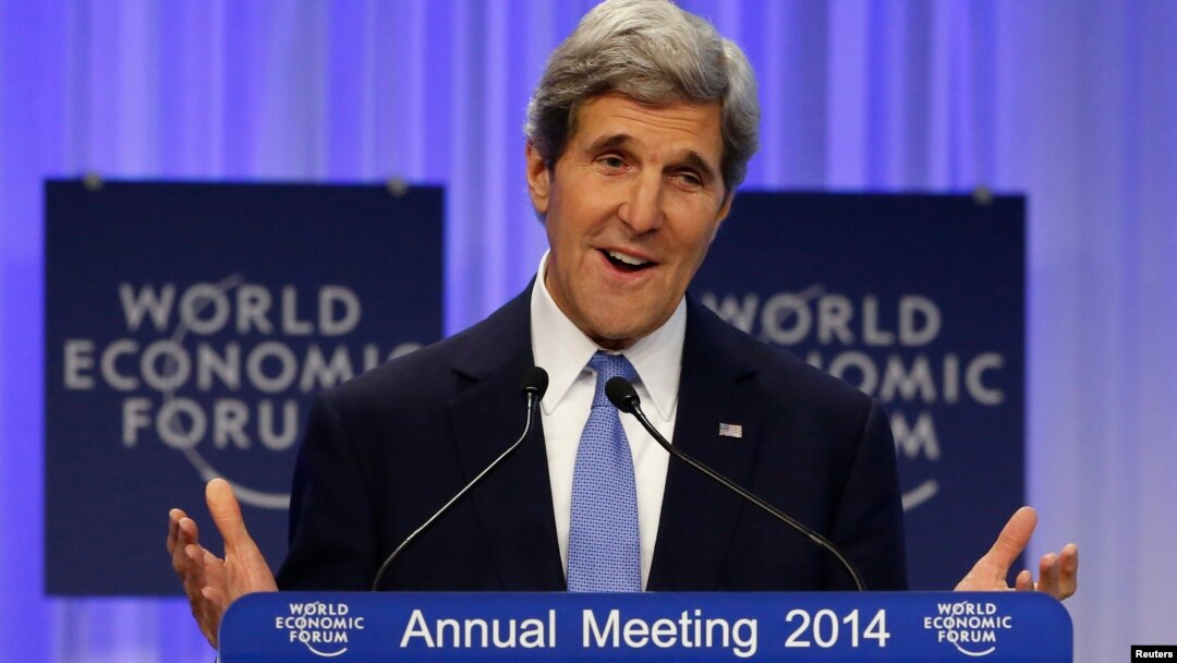 Menlu AS John Kerry berpidato dalam acara Forum Ekonomi Dunia di Davos, 24 Januari 2014. 