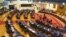 Asamblea Legislativa de El Salvador, rechazó las medidas tomadas por el presidente Nayib Bukele el domingo; algunos diputados las han tildado de "golpe de estado". Foto: Enrique López/VOA.