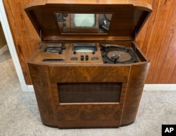 A British RGD 382-RG, manufactured in 1938, appears among the collection of televisions at the Early Television Museum in Hilliard, Ohio on June 4, 2023. (Steve Wartenberg via AP)