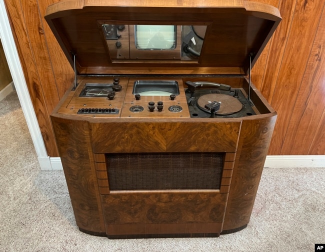 A British RGD 382-RG, manufactured in 1938, appears among the collection of televisions at the Early Television Museum in Hilliard, Ohio on June 4, 2023. (Steve Wartenberg via AP)