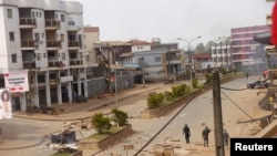 Des soldats dans les rues de Bamenda, au Cameroun,le 8 décembre 2016.