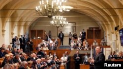 El secretario de Estado, Mike Pompeo, pronuncia un discurso ante el Senado de la República Checa en Praga el 12 de octubre de 2020.