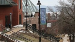 Prazan kampus koledža u Vermontu, mart 2020. godine