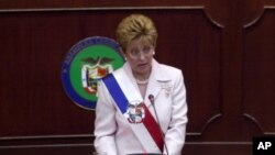 Mireya Moscoso fue la primera mujer en ejercer la presidencia de Panamá.