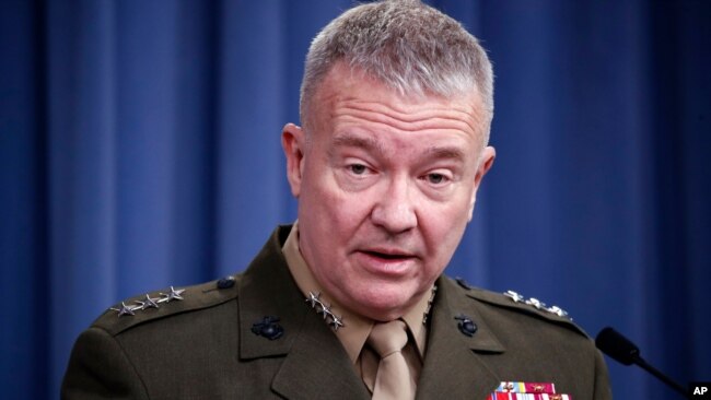 Đại tướng Thủy quân Lục chiến Frank McKenzie, tư lệnh Bộ Chỉ huy Trung tâm. (ảnh chụp vào ngày 14/4/2018 khi ông còn là Trung tướng)