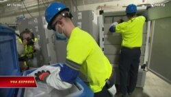 Mỹ tặng thêm Việt Nam vắc-xin, nâng tổng cộng thành 8,5 triệu liều | Truyền hình VOA 9/10/21