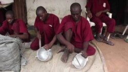 Medicina tradicional salva jovens na Nigéria