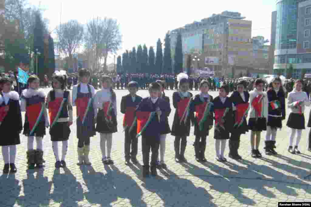 Qu&#39;yi sinf o&#39;quvchilari &quot;Somoniy vorislari&quot; tashkiloti a&#39;zoligiga qabul qilinmoqda