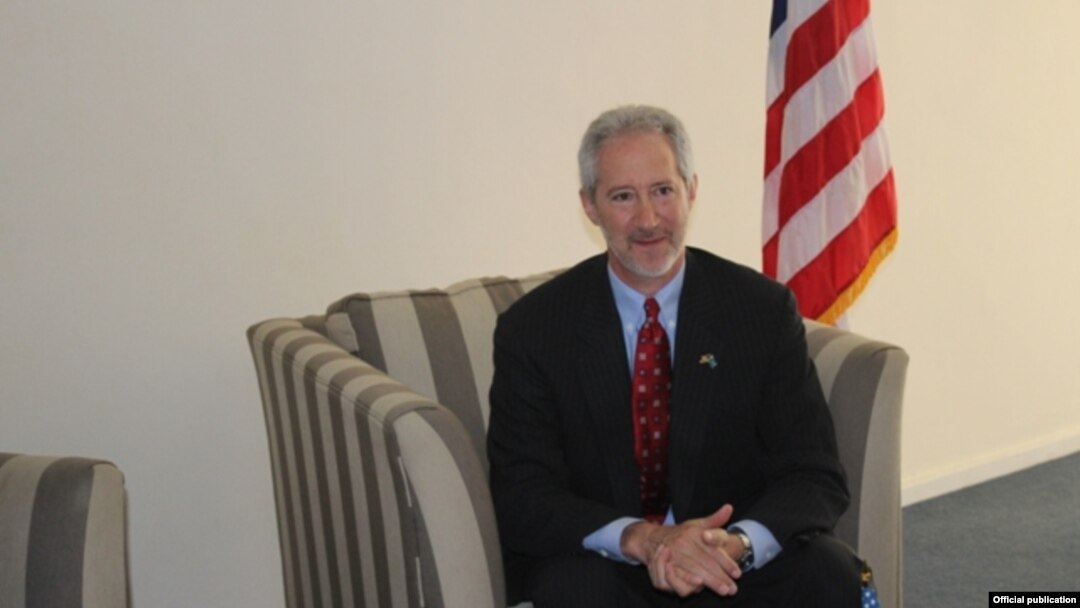 Stephen M. Schwartz 