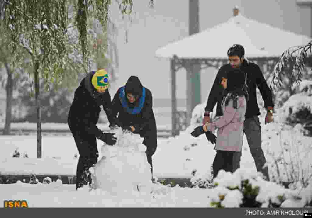 برف در تهران