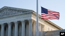 Gedung Mahkamah Agung Amerika di Washington DC (foto: dok).