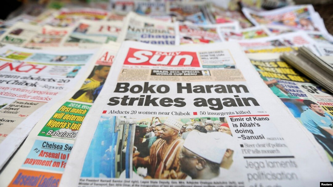 Berita utama di halaman sebuah surat kabar di Nigeria, mengenai serangan kelompok militan Boko Haram (10/6).