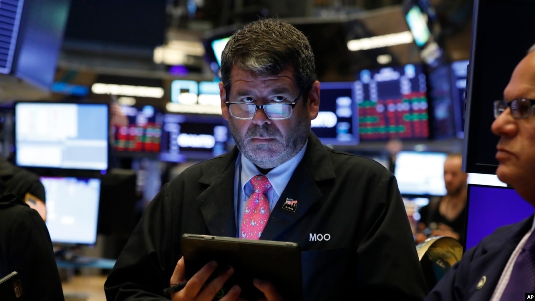 Thị trường tài chính Wall Street gần đây chao đảo vì thương chiến Mỹ-Trung