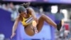 La colombiana Natalia Linares en la clasificación de salto de longitud de los Juegos Olímpicos, el martes 6 de agosto de 2024, en Saint-Denis, Francia.