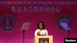 Michelle Obama dijo que los países son más prósperos cuando las voces y opiniones de todos pueden escucharse.