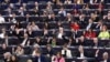 Članovi Evropskog parlamenta učestvuju u glasanju tokom plenarne sjednice u Evropskom parlamentu u Strazburu, istočna Francuska, 28. februara 2024. (Foto: FREDERICK FLORIN / AFP)