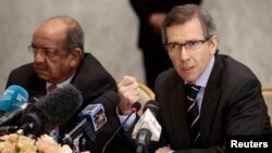 FILE - Bernardino Leon, right, the U.N. special envoy for a Libya, addresses Libyan political leaders and rivals in Algiers; at left is Algeria's minister of African and Maghreb affairs, Abdelkader Messahel, March 10, 2015. 