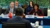 美国商务部长吉娜·雷蒙多8月28日与中国商务部长王文涛进行对话